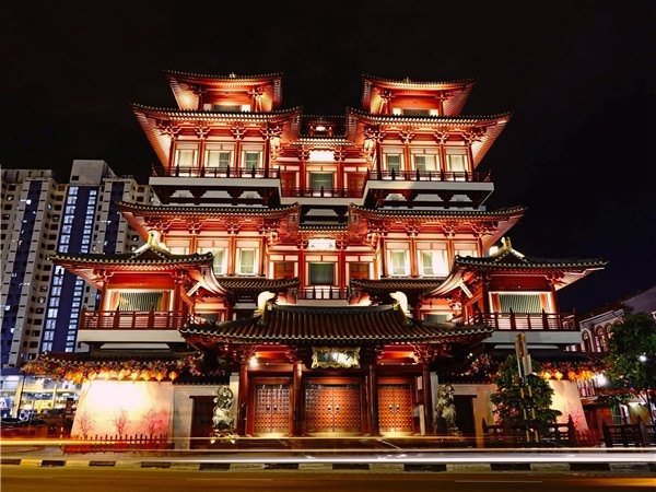 景觀照明設(shè)計(jì)應(yīng)該注意哪些方面的問題呢？